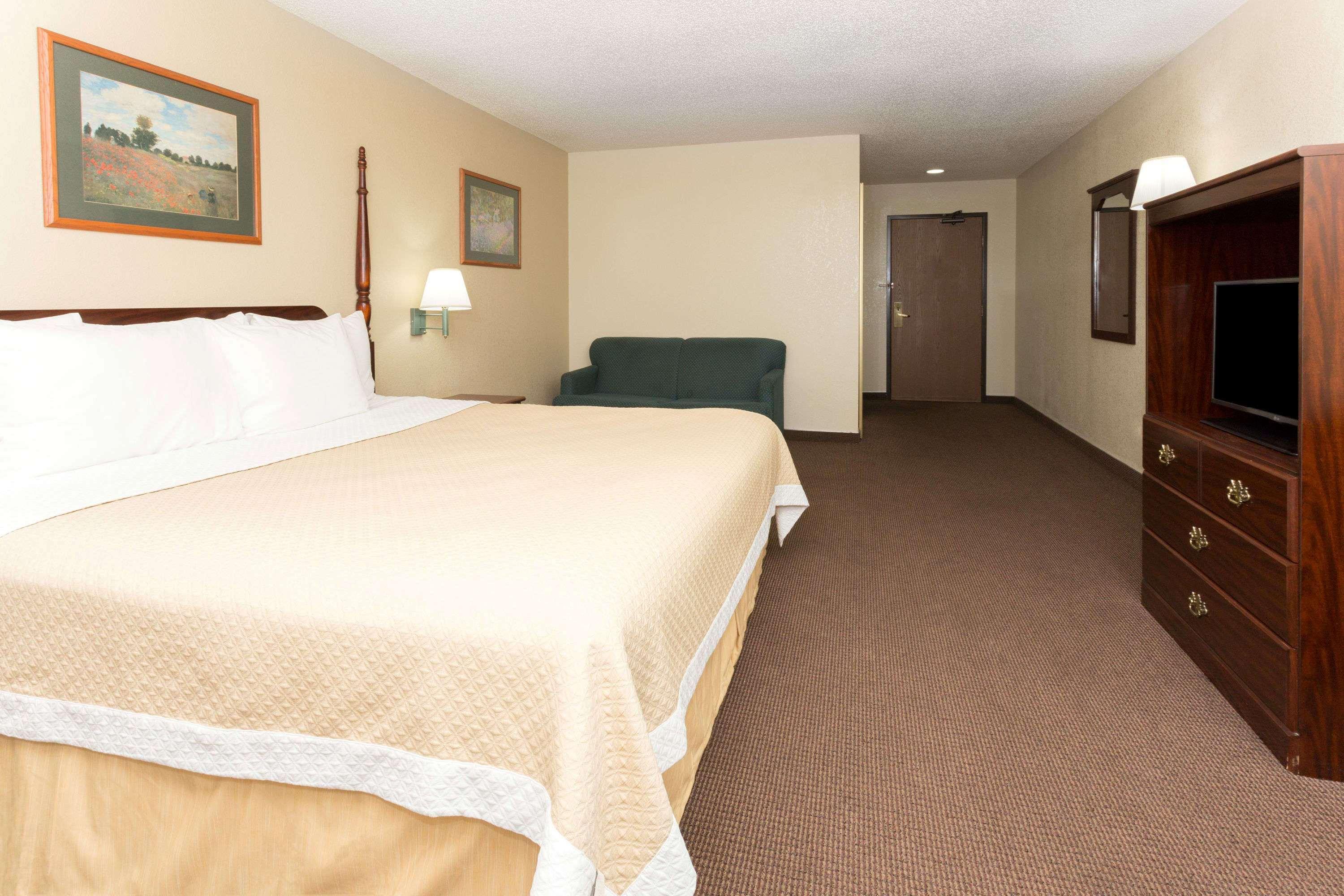 Days Inn By Wyndham Colorado Springs Airport Esterno foto